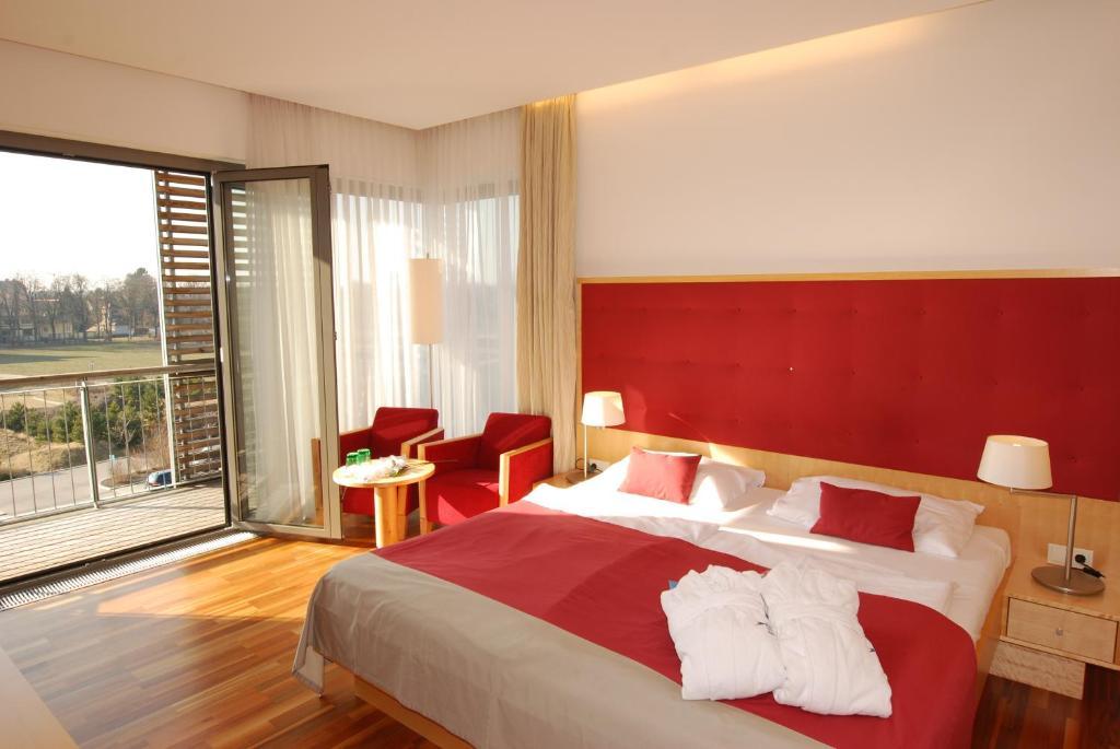 Therme Laa - Hotel & Silent Spa Laa an der Thaya Bilik gambar