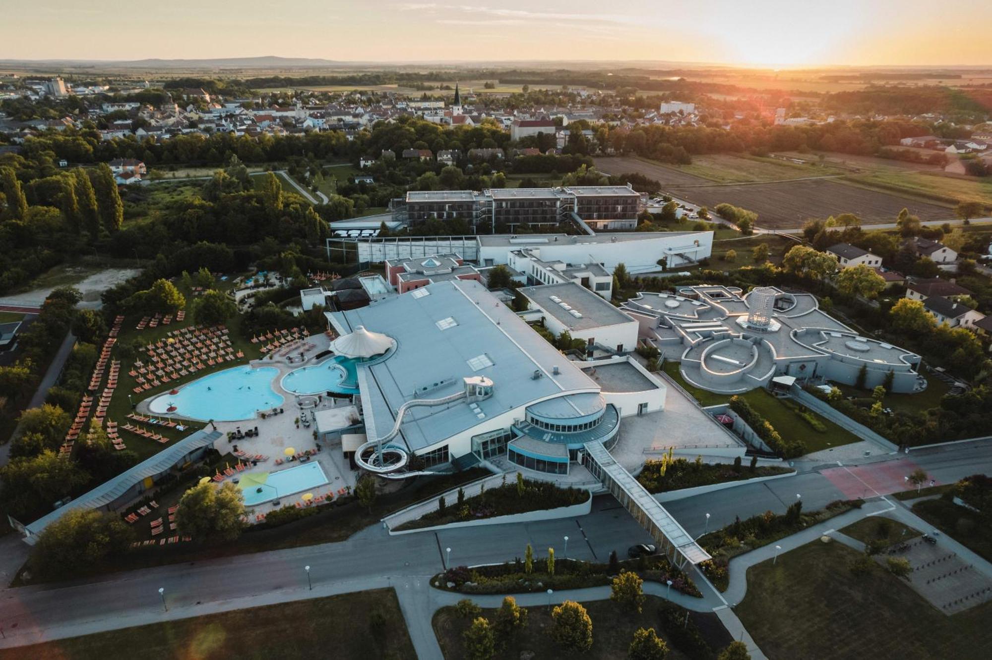 Therme Laa - Hotel & Silent Spa Laa an der Thaya Luaran gambar