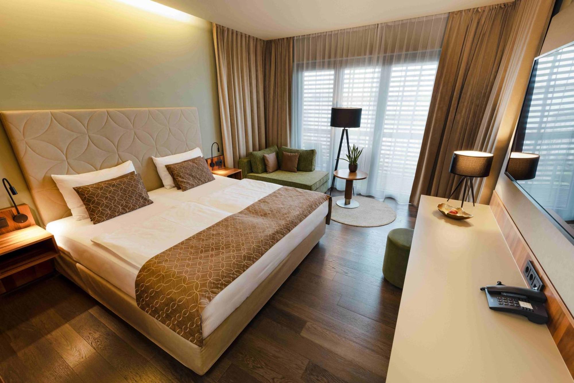 Therme Laa - Hotel & Silent Spa Laa an der Thaya Luaran gambar
