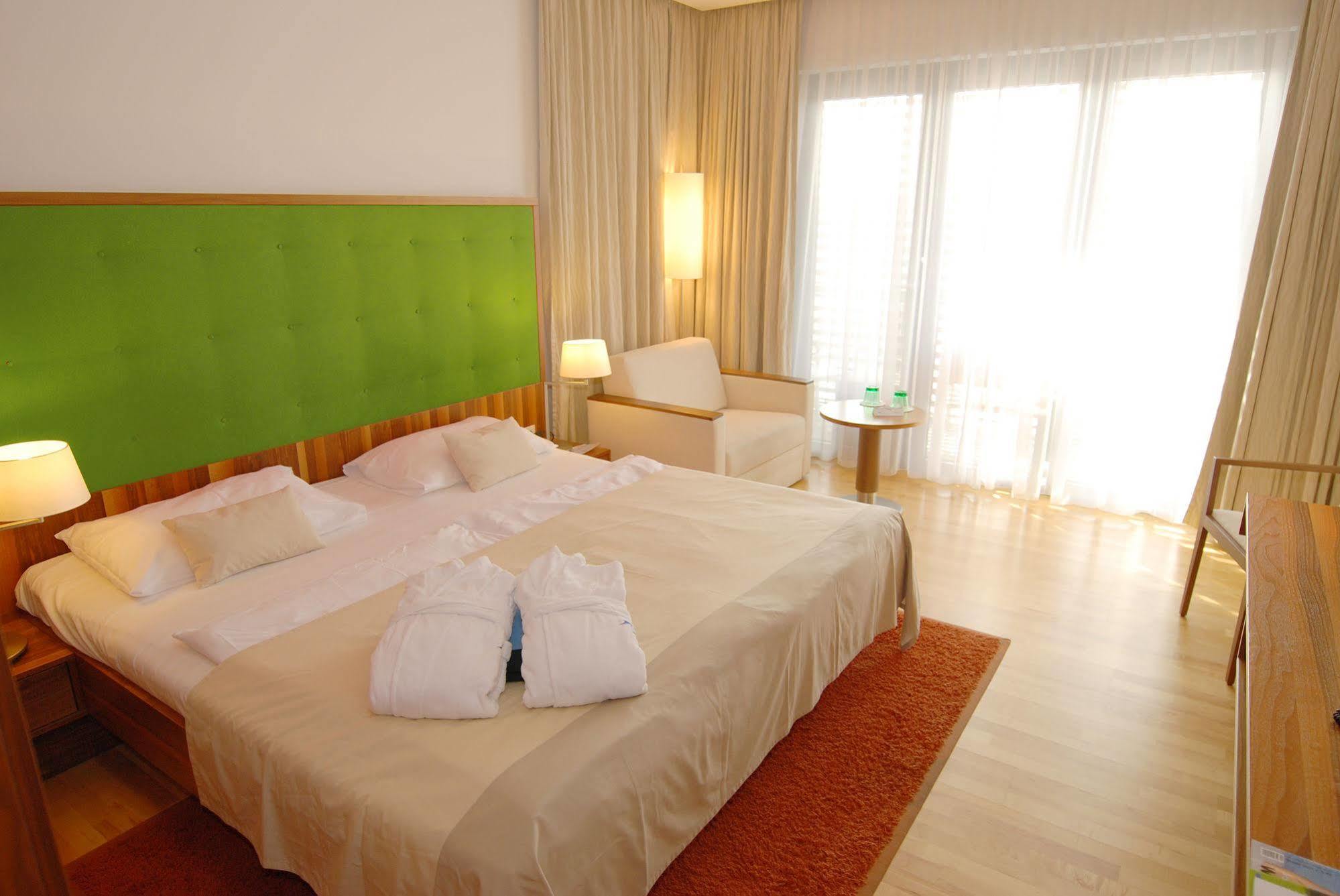 Therme Laa - Hotel & Silent Spa Laa an der Thaya Luaran gambar